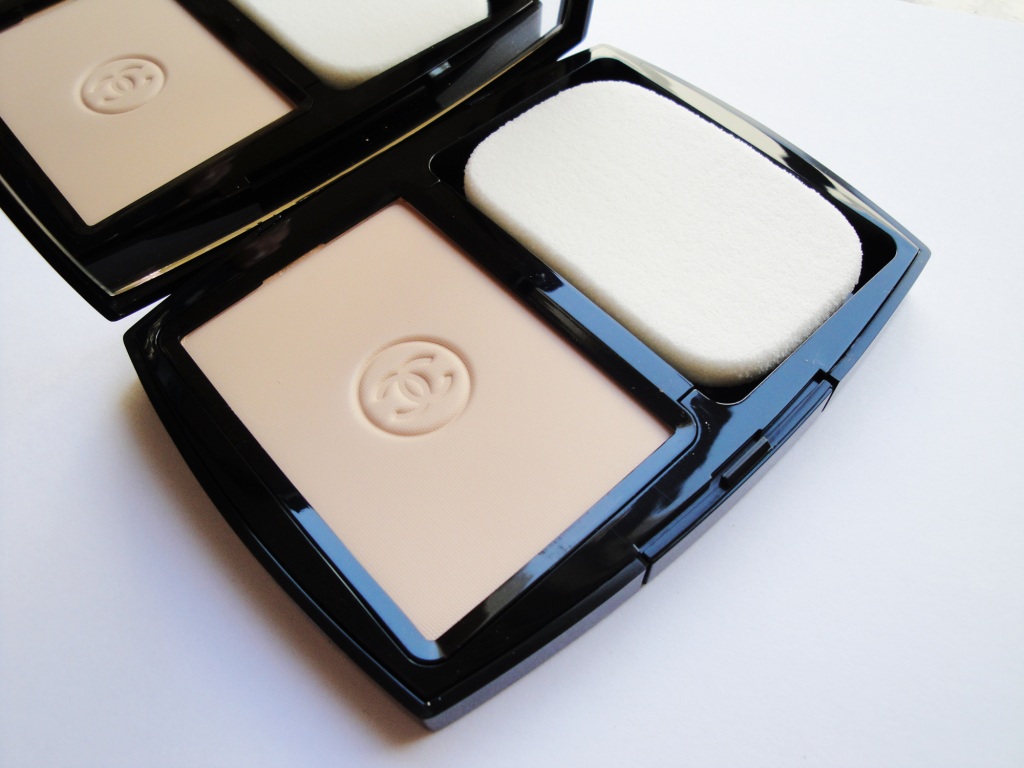 Chanel Mat Lumiere Powder Makeup
