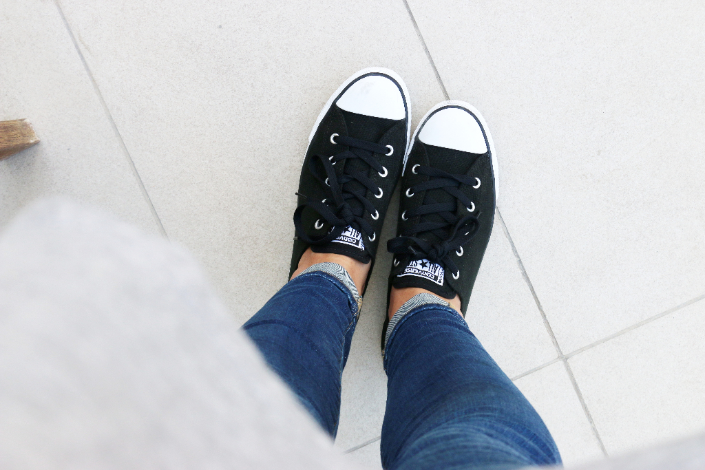 Black Dainty Converse